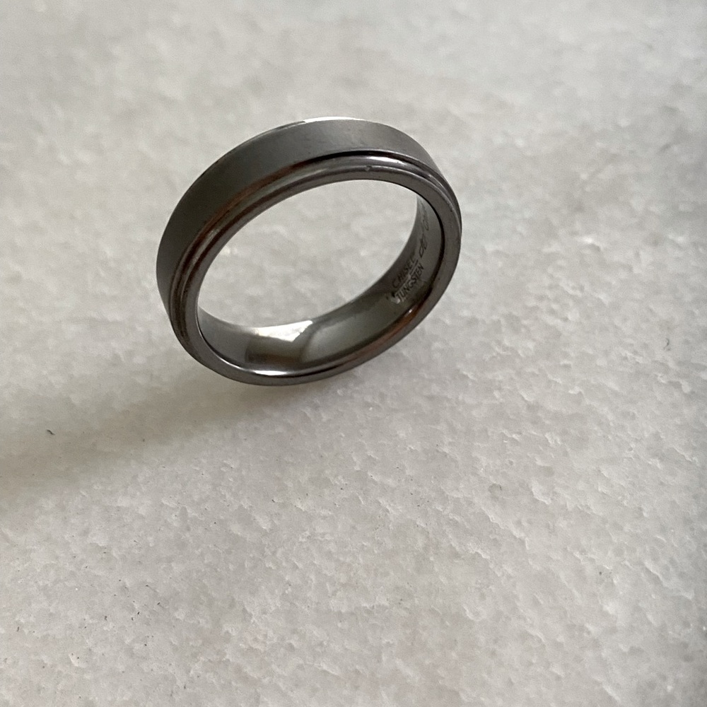 Chisel Tungsten Ring - image 5